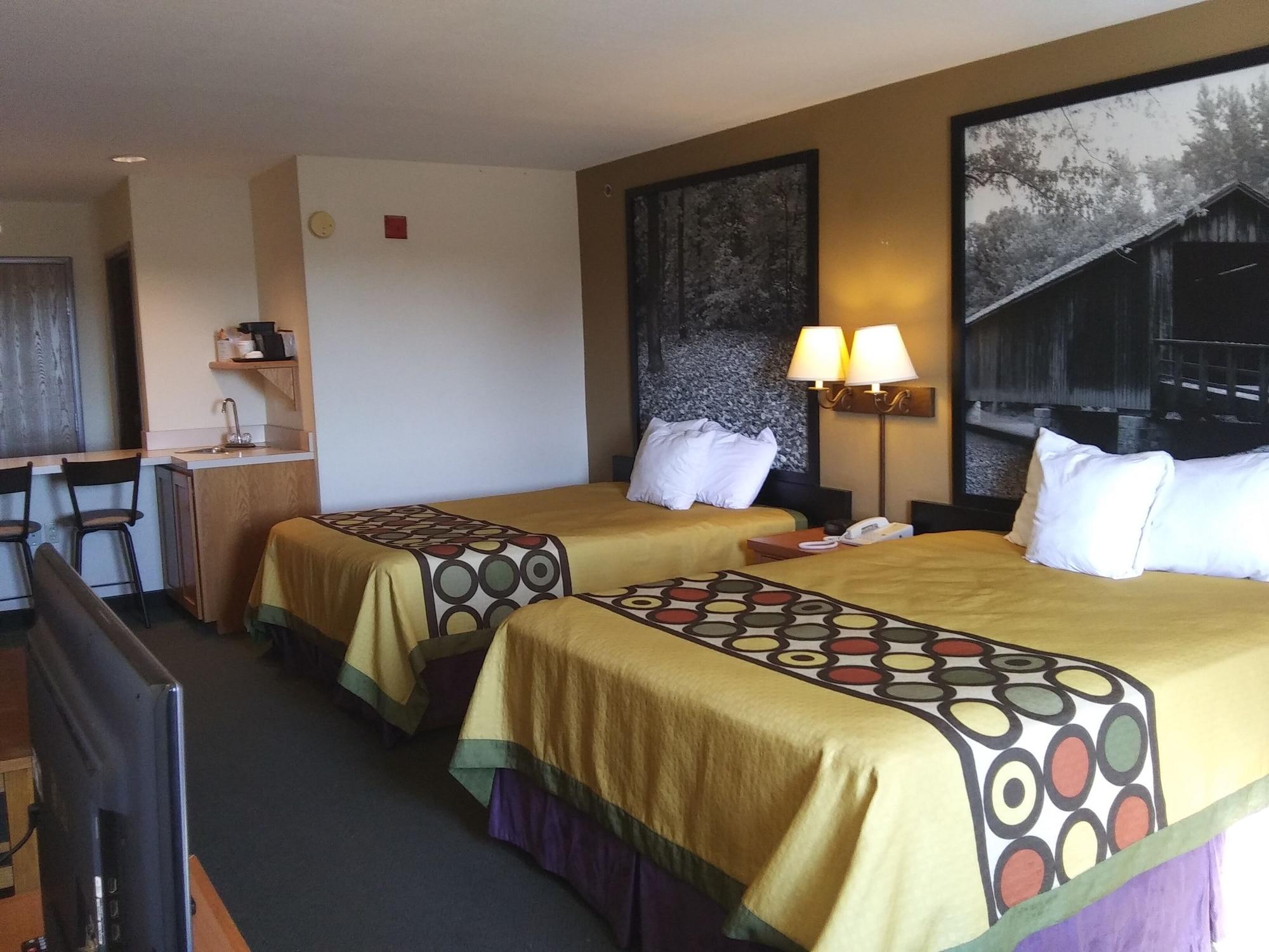 Super 8 By Wyndham Columbia East Hotell Exteriör bild