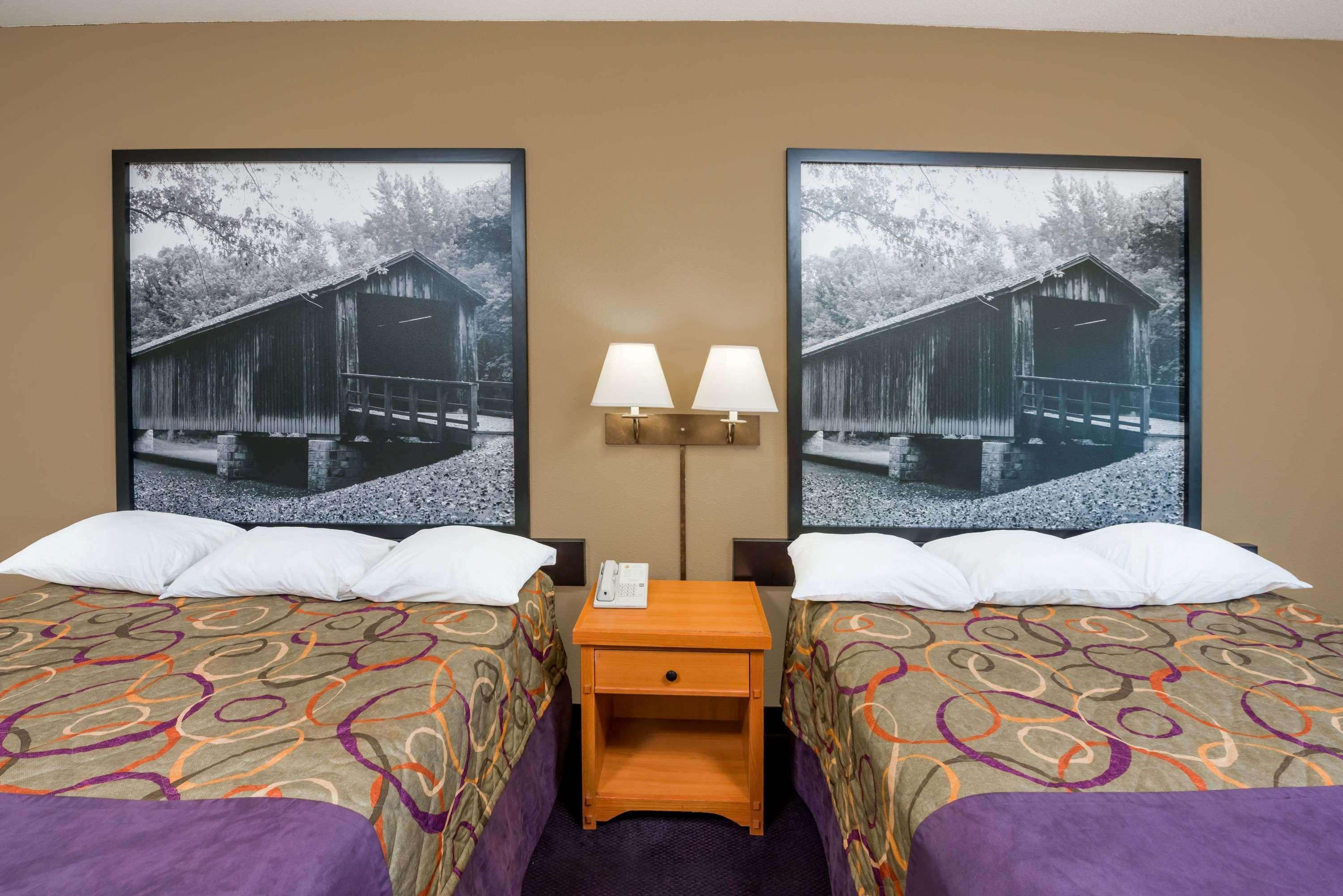 Super 8 By Wyndham Columbia East Hotell Exteriör bild