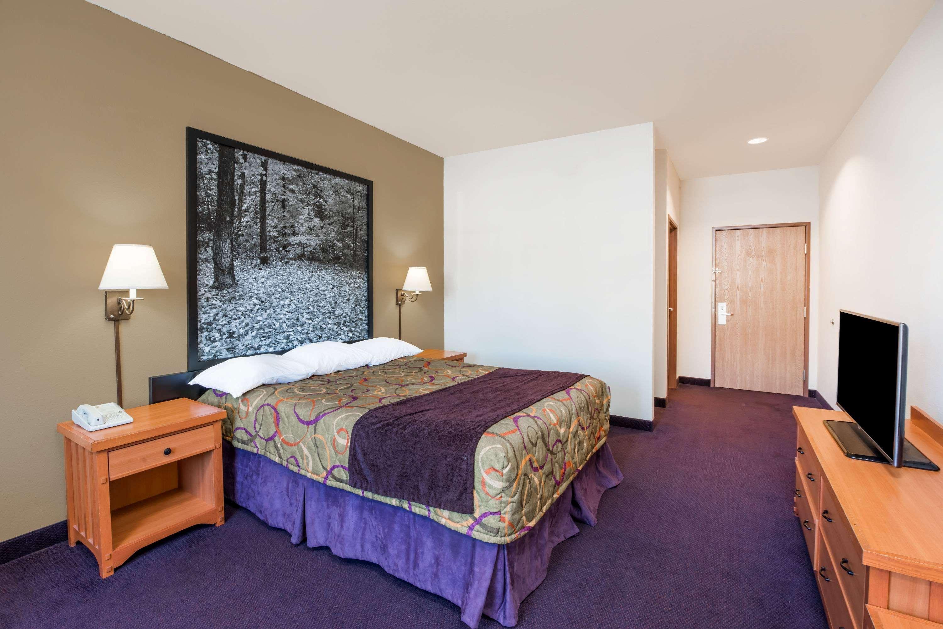 Super 8 By Wyndham Columbia East Hotell Exteriör bild