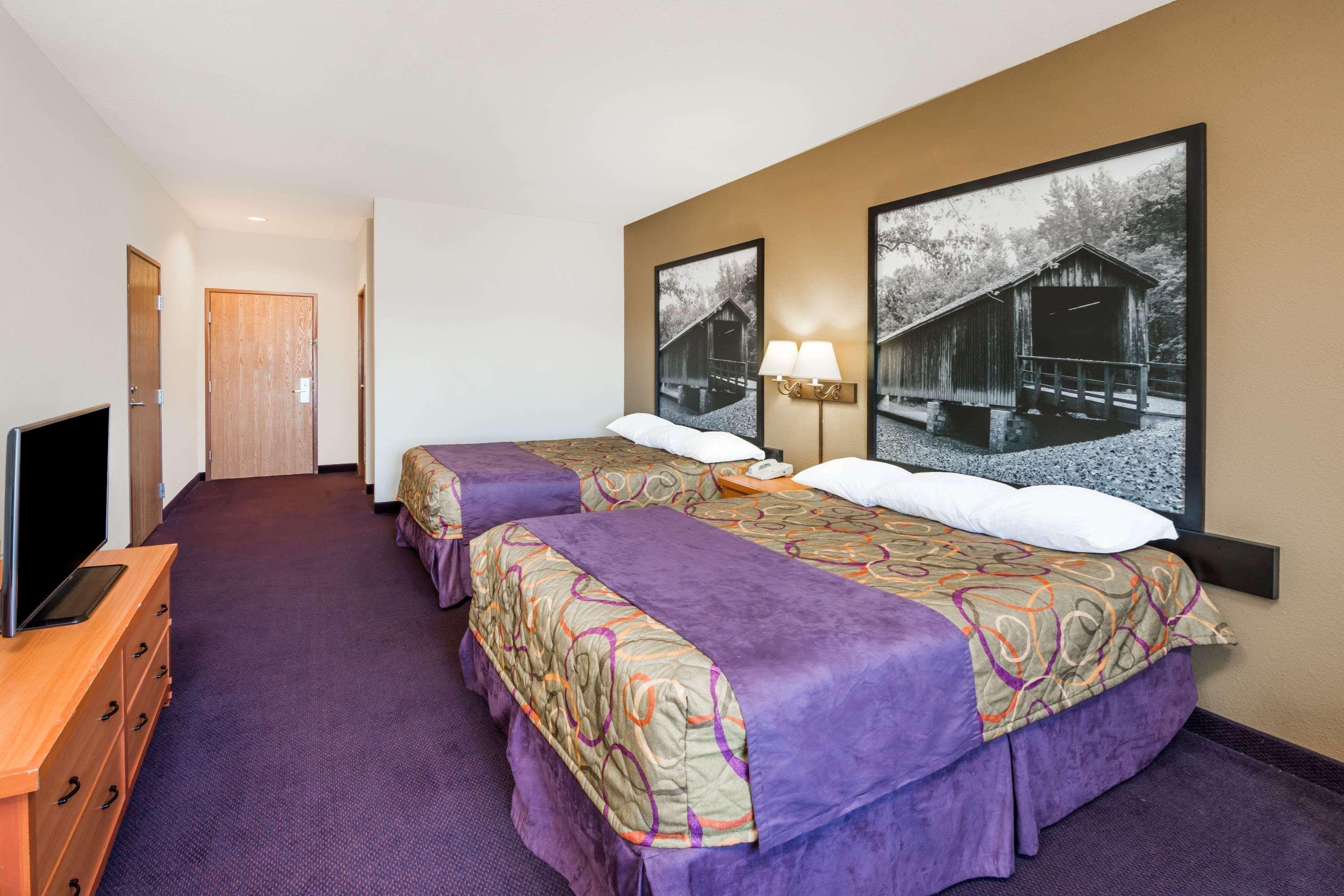 Super 8 By Wyndham Columbia East Hotell Exteriör bild