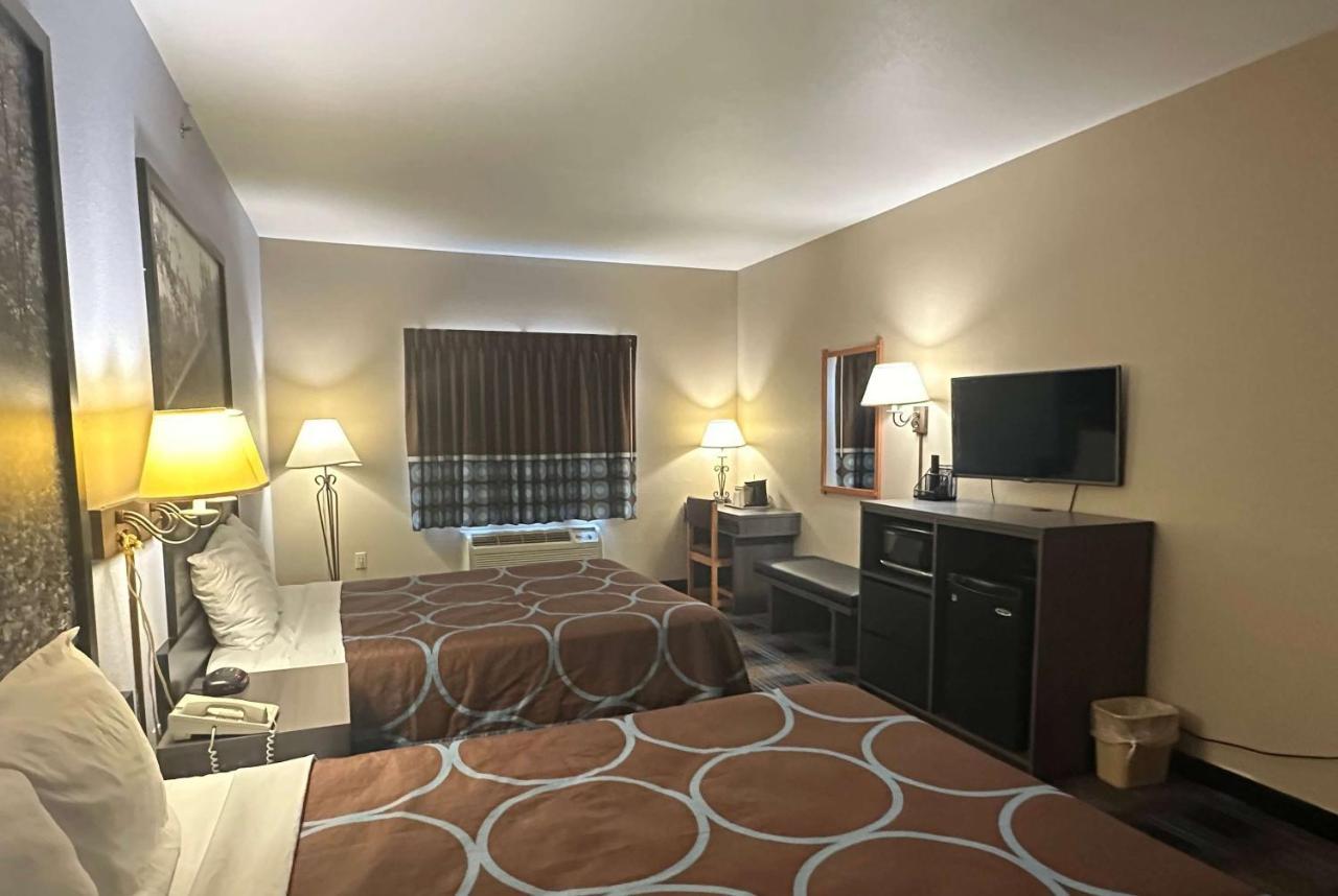 Super 8 By Wyndham Columbia East Hotell Exteriör bild