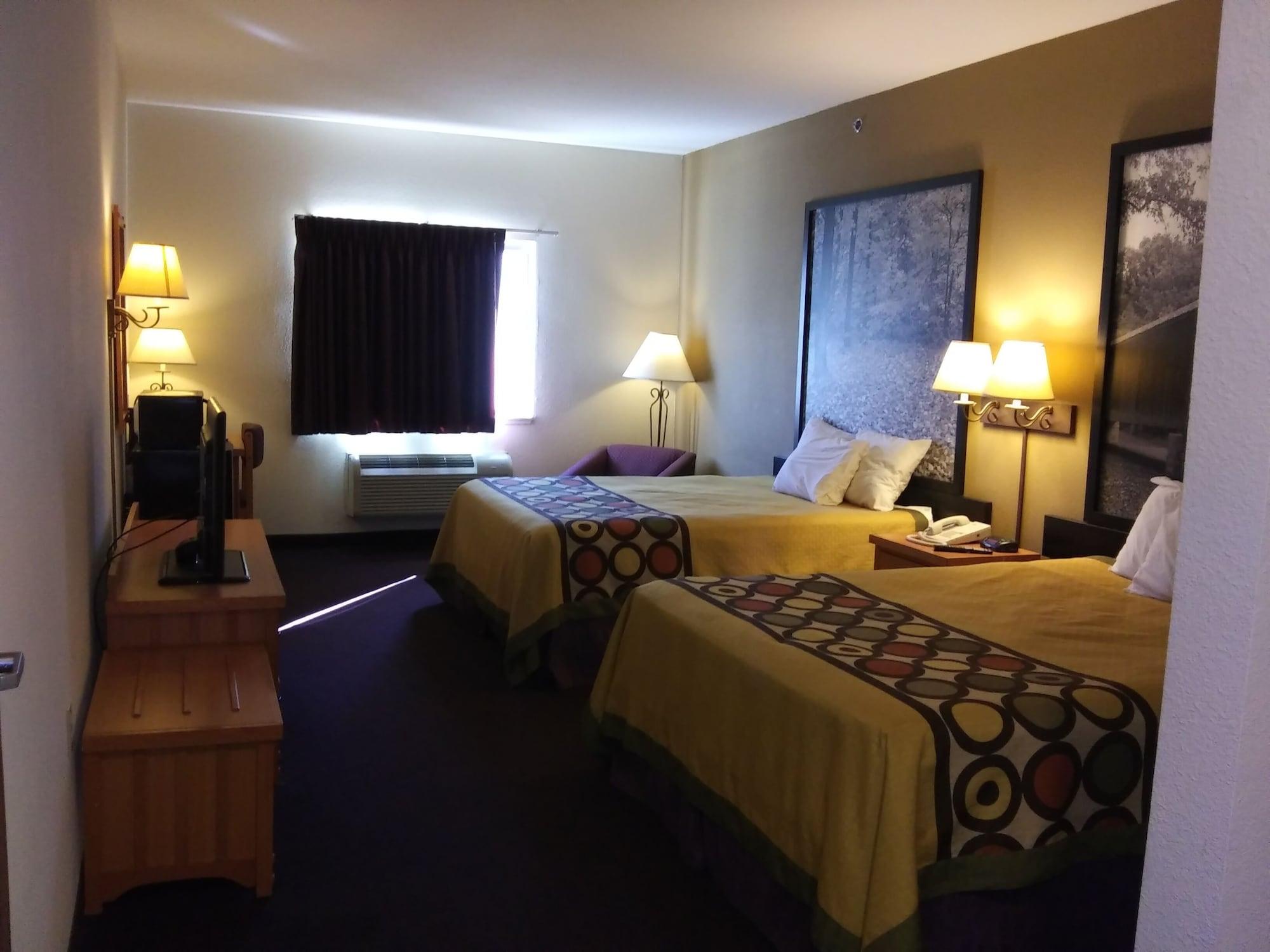 Super 8 By Wyndham Columbia East Hotell Exteriör bild